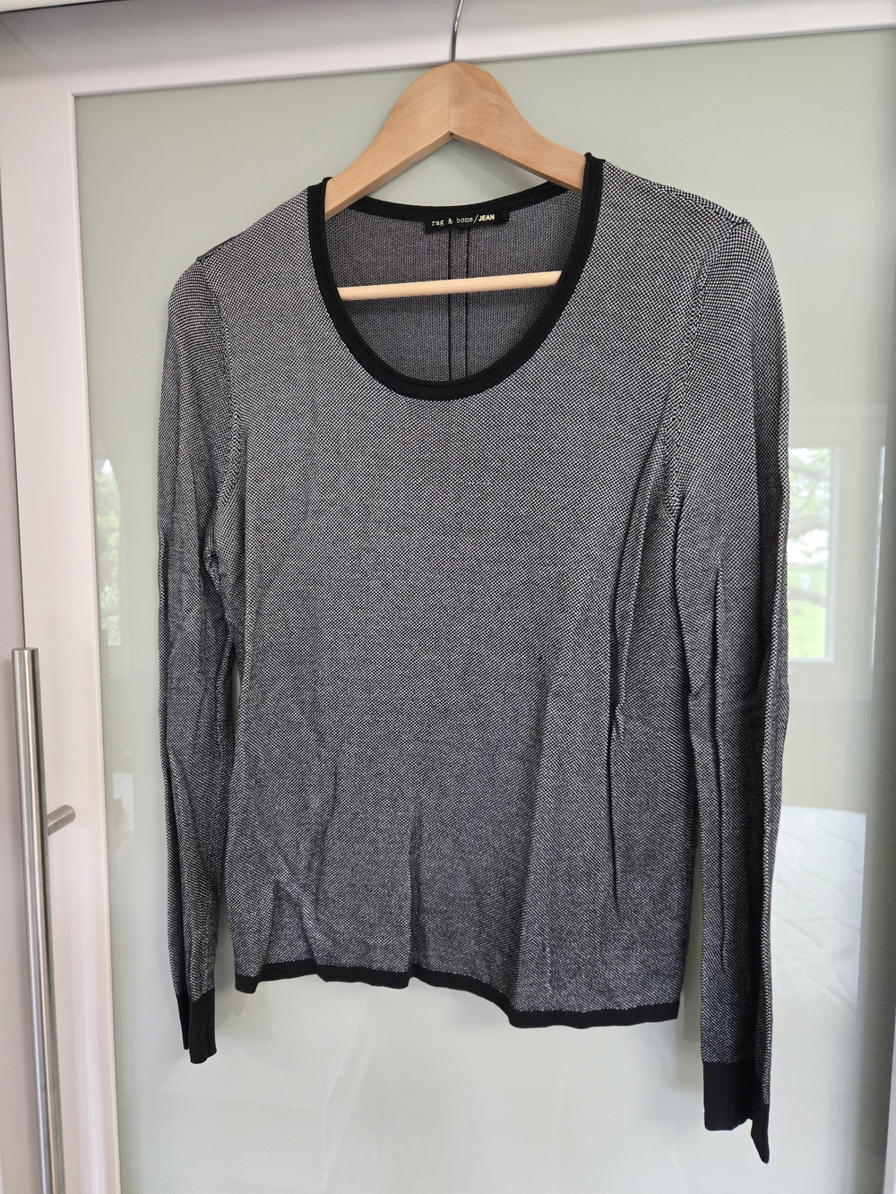 Black & Gray Knit Long-Sleeve Top